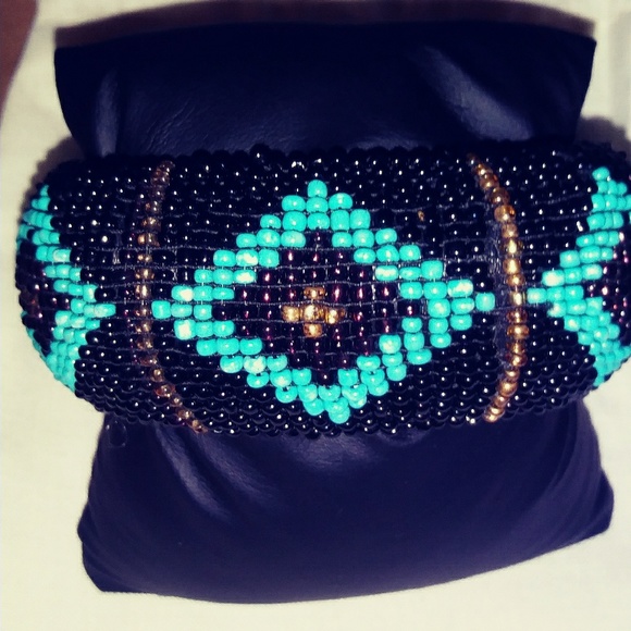 Beaded Turquoise Wood Bracelet+ Bonus 🎁 - Picture 1 of 3